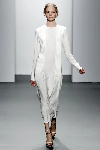 Look 29